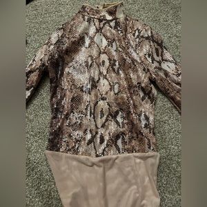 Honey punch sparkly print body suit!